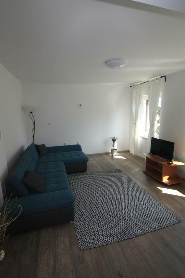 Apartmani Gordana Малий Лошинь Екстер'єр фото