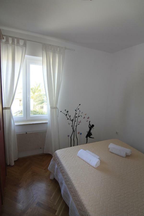 Apartmani Gordana Малий Лошинь Екстер'єр фото